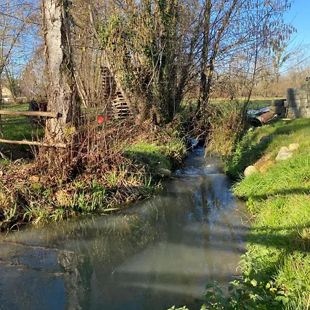 L'ostau Deu Bonur - D'hotes Bed and Breakfast