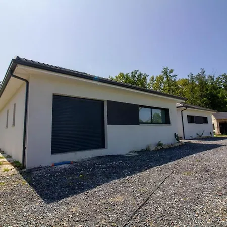 Panzió L'ostau Deu Bonur - D'hotes Saint-Martin (Hautes-Pyrenees)