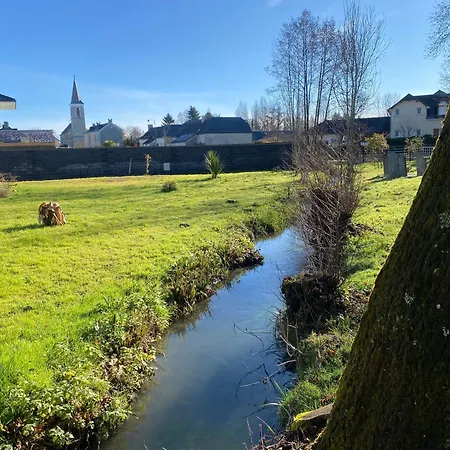 Panzió L'ostau Deu Bonur - D'hotes